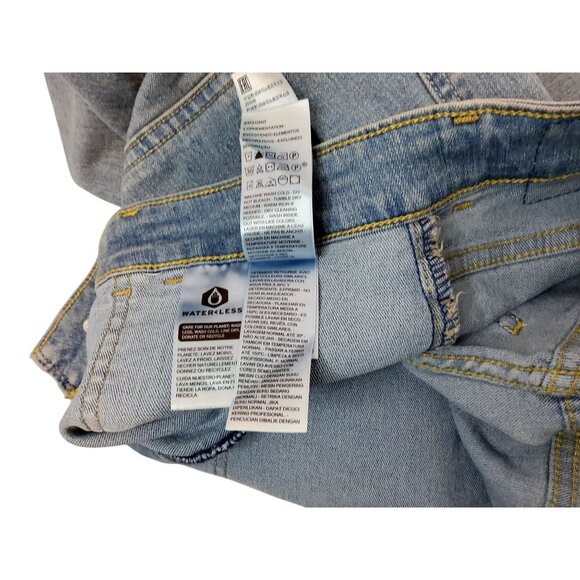 Levis Womens High-Rise Tapered Jeans Size 31x28 Recycled Denim Light Wash - Picture 6 of 13